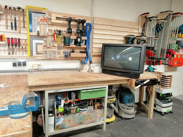 Die "Garage" für die Videodrehs mit den Start-up-Teams stellt die offene High-Tech-Werkstatt Protohaus am Rebenring zur Verfügung, die das Projekt als Kooperationspartner unterstützt.  (Wird bei Klick vergrößert)
