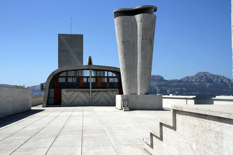 Bauhaus Prototyp eines neuen Wohnens Le Corbusiers Cité Radieuse (leuchtende Stadt) im Süden Marseilles