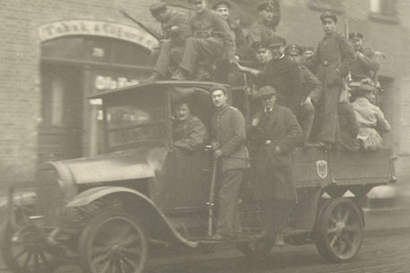 Revolutionstruppen 1918 (Quelle: Stadtarchiv Braunschweig, Sign.: H XVI: H I 1918