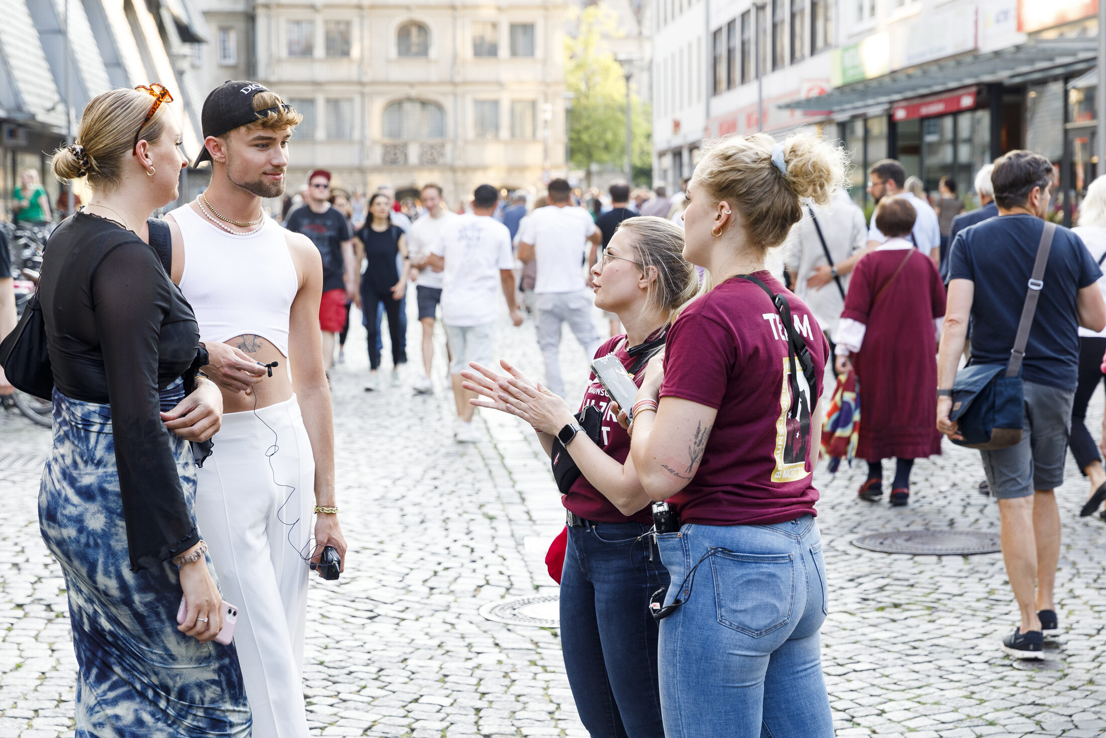 Interviews (Wird bei Klick vergrößert)