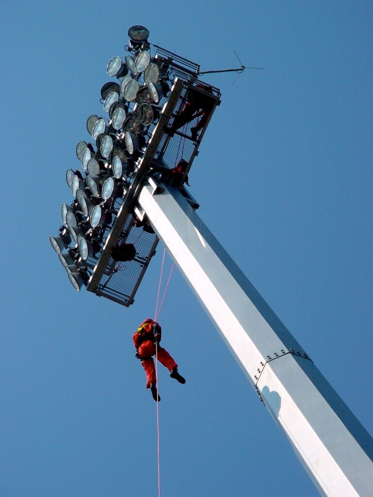 Rettung von einer Lichtmastanlage (Wird bei Klick vergrößert)