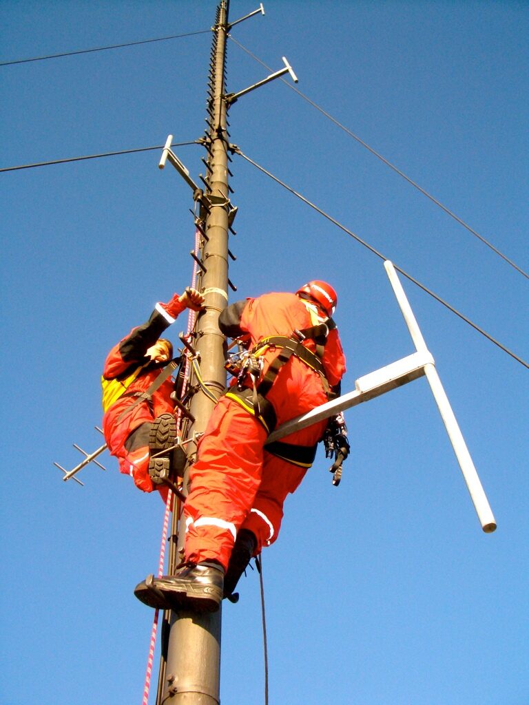 Rettung von einem Antennenmast (Wird bei Klick vergrößert)