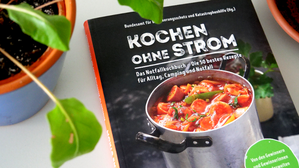 Cover des Buches "Kochen ohne Strom" (Wird bei Klick vergrößert)