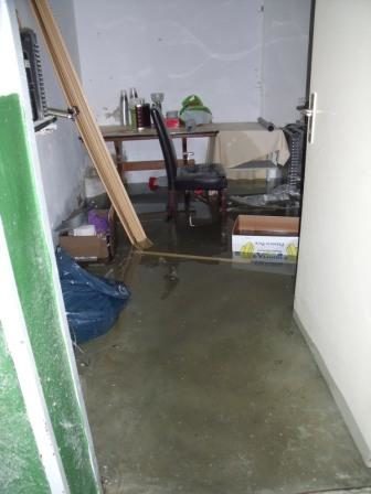 Wasserschaden in einem Keller (Wird bei Klick vergrößert)