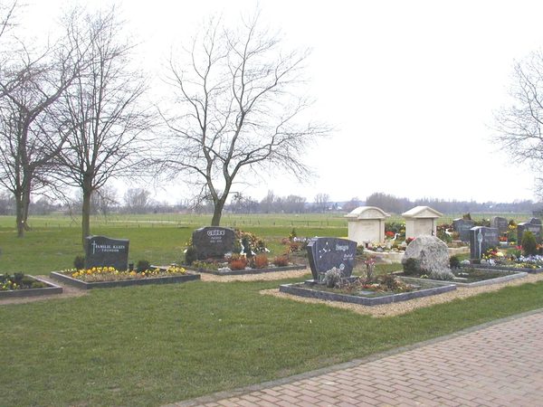 Neuer Teil Friedhof Stöckheim (Wird bei Klick vergrößert)