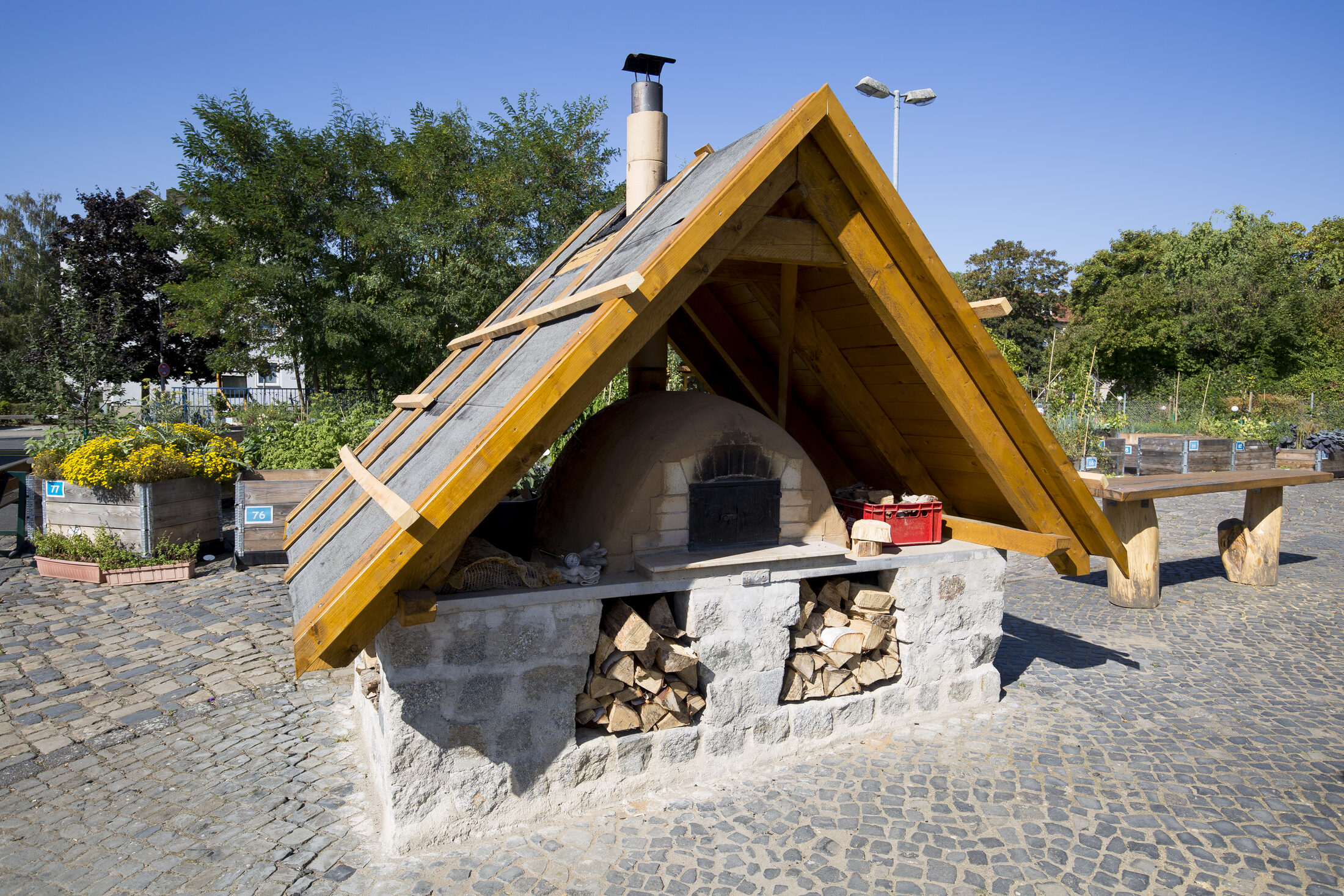 Stadtgarten Bebelhof - der Lehmbackofen (Wird bei Klick vergrößert)