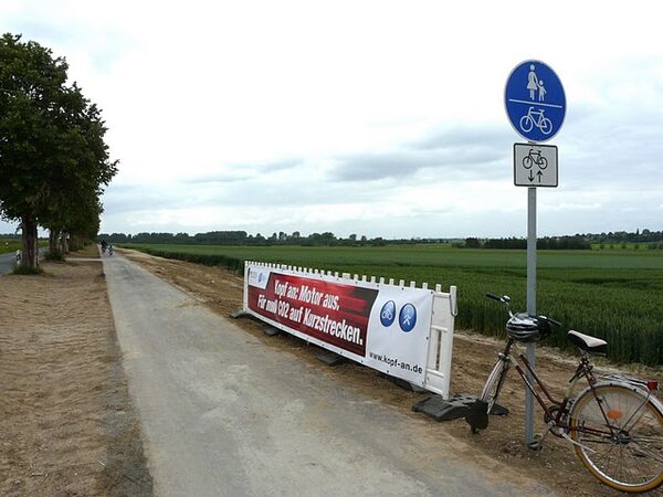 Eröffnung des Radweges am 20. Juni 2010 (Wird bei Klick vergrößert)