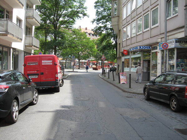 Straßenansicht (Wird bei Klick vergrößert)