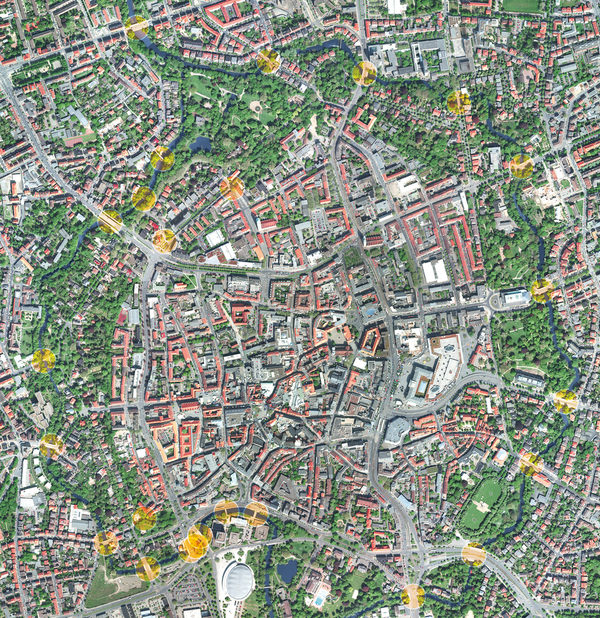 Luftbild der Innenstadt mit Okerumflut (Wird bei Klick vergrößert)