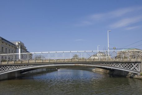 Bahnhofsbrücke (Ost), Ostansicht, 2010