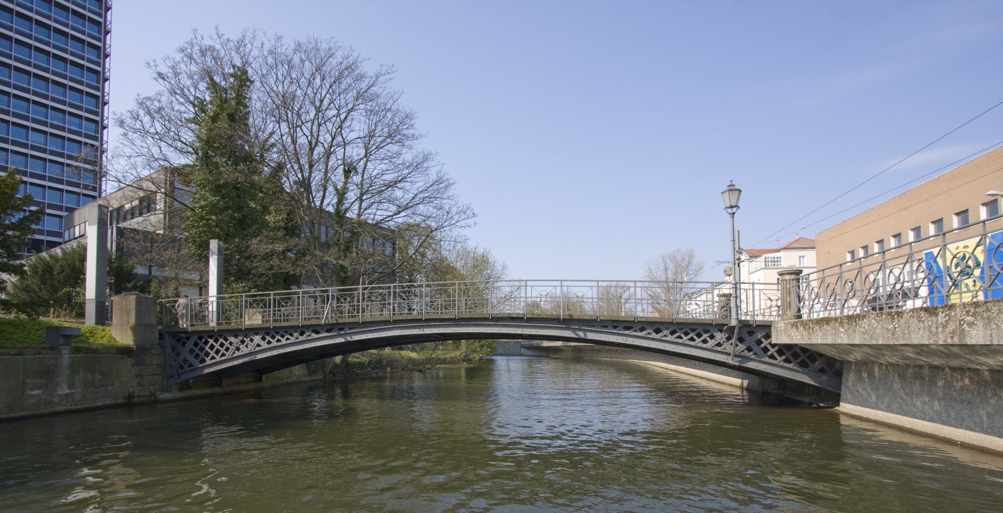 Bahnhofsbrücke (West), Ostansicht, 2010 (Wird bei Klick vergrößert)