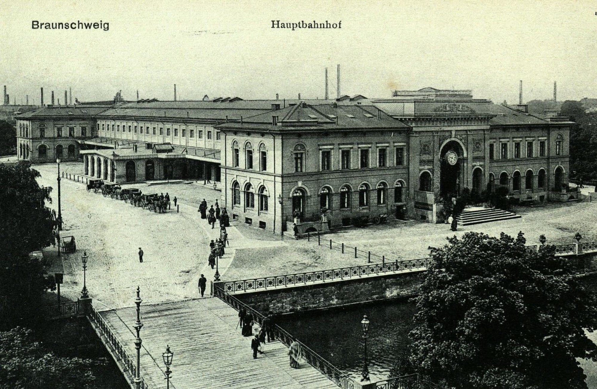 Bahnhofsbrücke, Alter Hauptbahnhof, Nordostansicht, um 1910