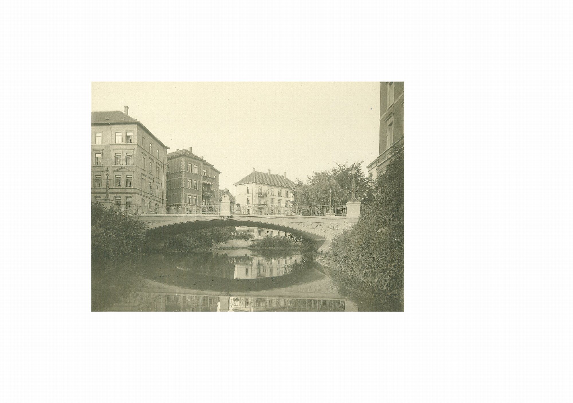 Gaußbrücke, Nordostansicht, um 1905 (Wird bei Klick vergrößert)