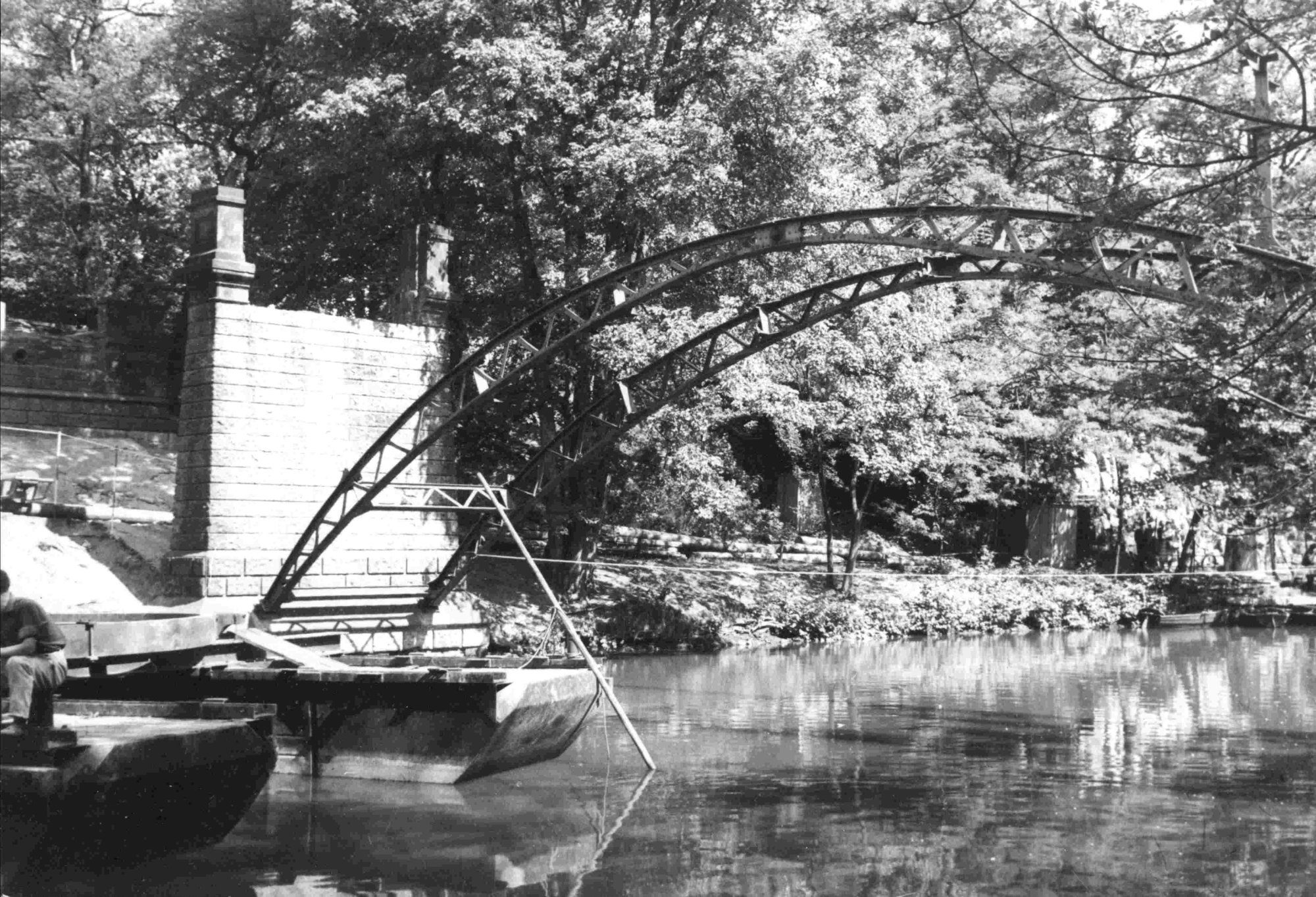 Ottmerbrücke, Abbruch, 1958 (Wird bei Klick vergrößert)