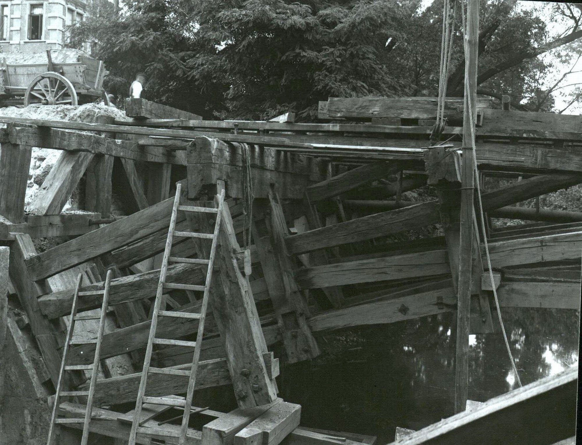 Steintorbrücke, hölzerne Bogenkonstruktion, 1914 (Wird bei Klick vergrößert)