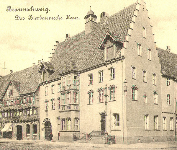 Das ehemalige Bierbaumsche Haus an der Ecke Wilhelmstraße-Fallersleberstraße, 1944 zerstört