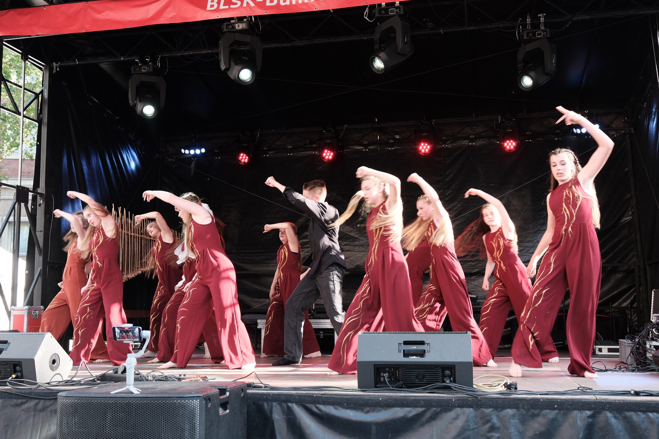 Lucky Dance aus Magdeburg (Wird bei Klick vergrößert)