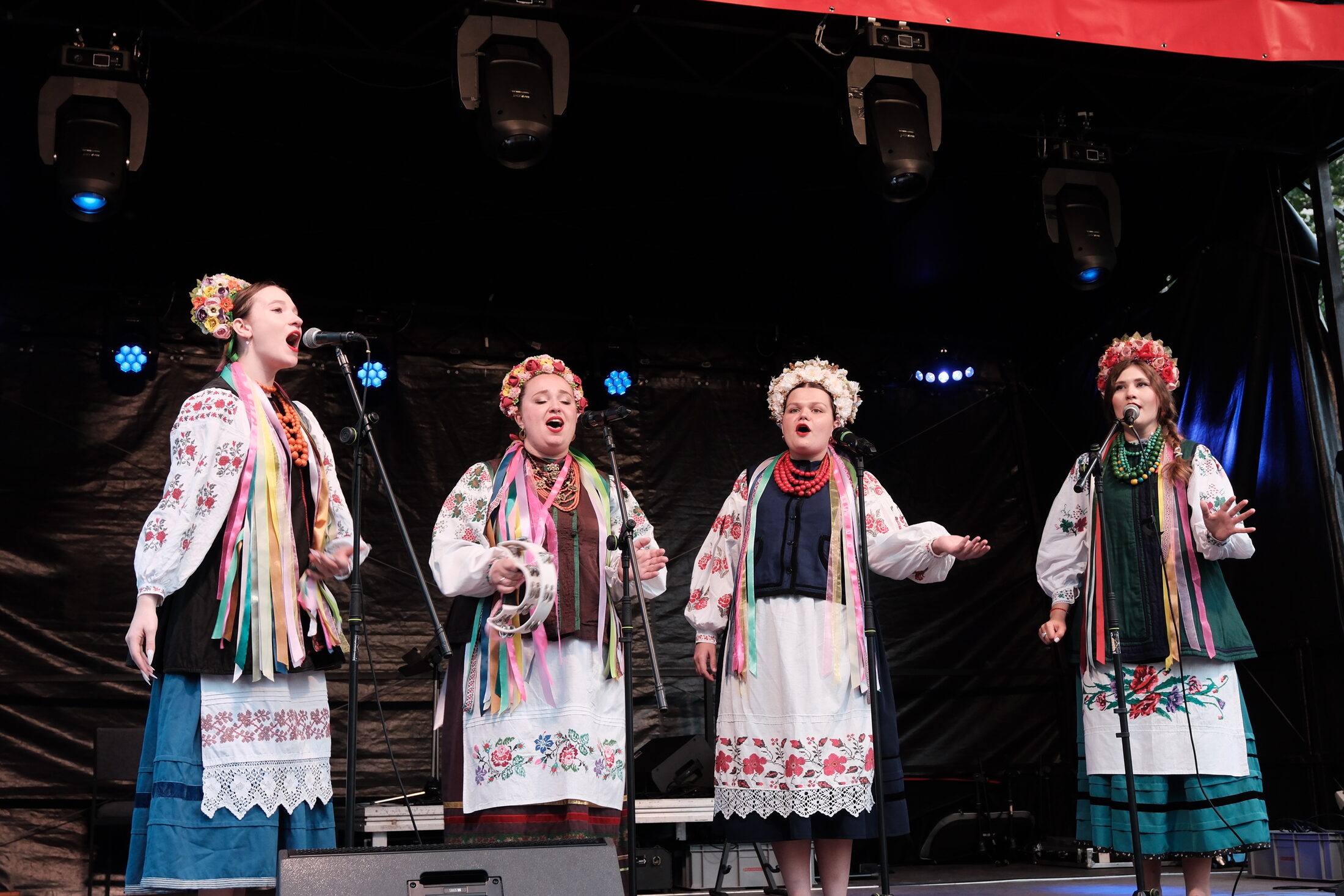 Zorianytsia aus Bila Zerkwa/Ukraine (Wird bei Klick vergrößert)