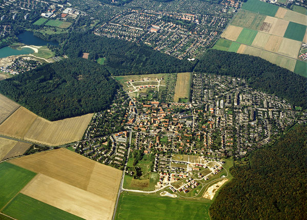 Luftbild von Mascherode, Blickrichtung von Süden aus dem Jahr 2004