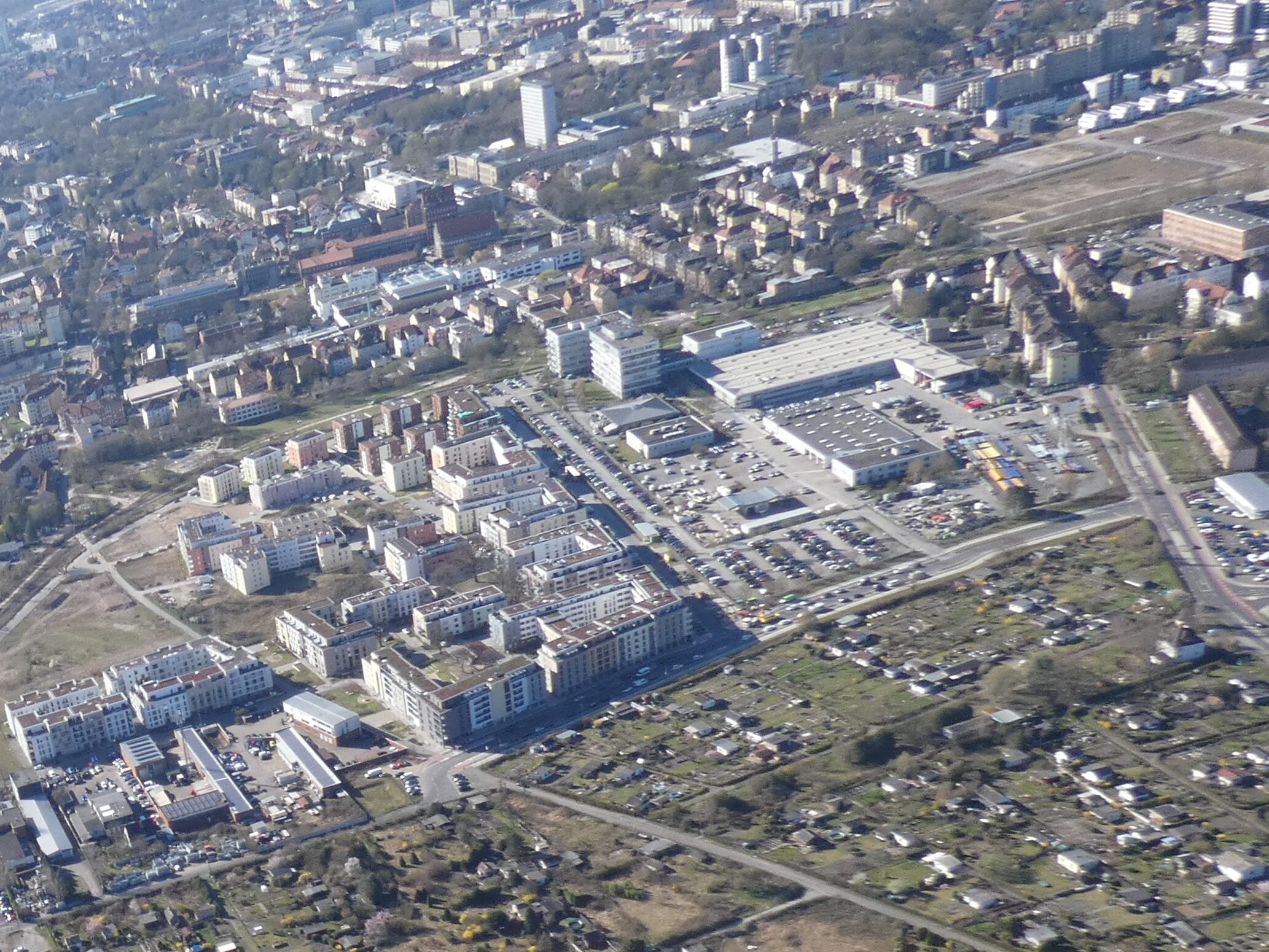 Luftbild Baugebiet Taubenstraße April 2025 (Wird bei Klick vergrößert)