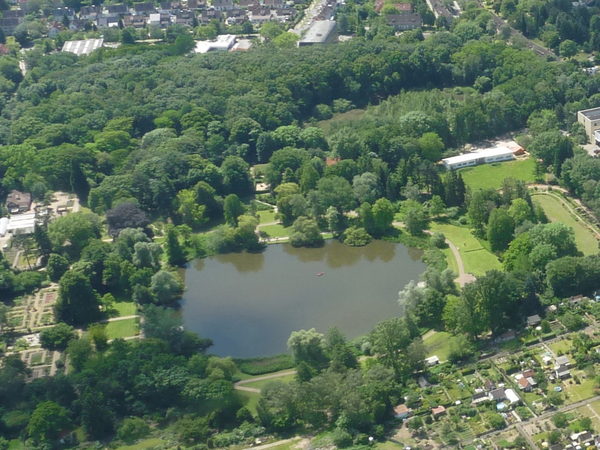 Luftbild Dowesee (von Norden, oberer Bildrand: Siegfriedviertel) (Wird bei Klick vergrößert)