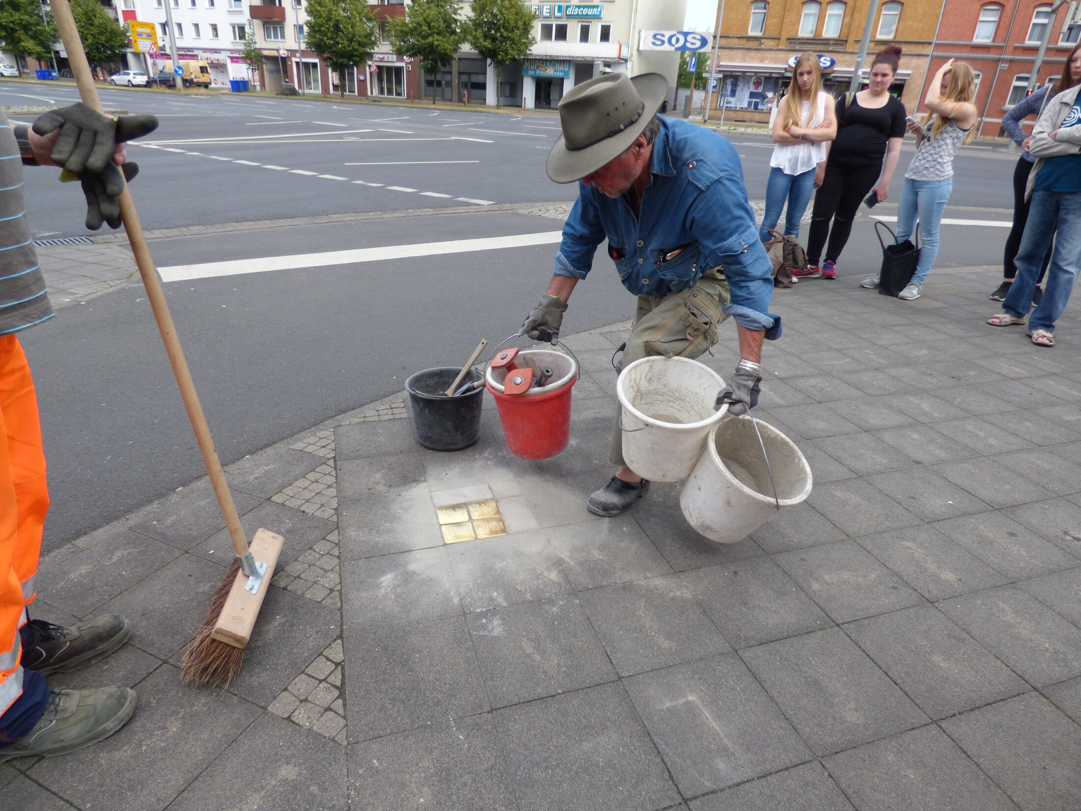 Bild von der Verlegung am 29.06.2015 (Wird bei Klick vergrößert)