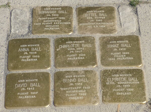 Stolpersteine Familie Ball (Wird bei Klick vergrößert)