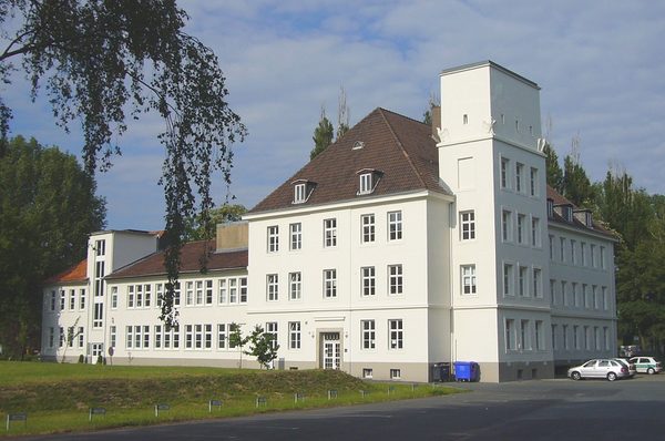 Ehemaliges Verwaltungsgebäude der NIMO (Wird bei Klick vergrößert)