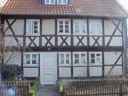 Ältestes Fachwerkhaus (um 1700) (Wird bei Klick vergrößert)