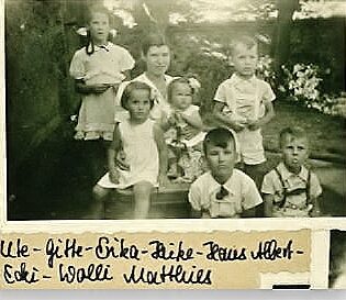 Mutter Erika Matthies mit dem Nachwuchs (Wird bei Klick vergrößert)