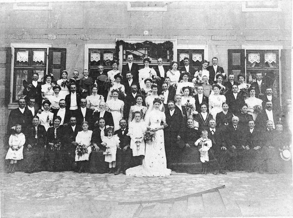 Hochzeit 1909 Behrens Näwig (Wird bei Klick vergrößert)