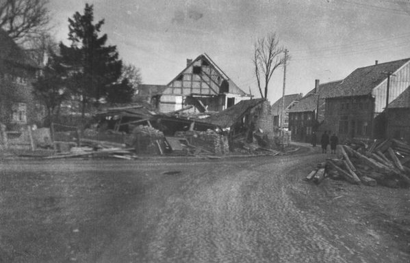 Bombardierung 23.3.1943 Bäckerei Strube u. Stellm. Heuer (Wird bei Klick vergrößert)