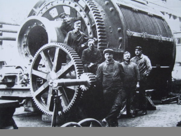 Fabrikarbeiter Wilke Werke (Wird bei Klick vergrößert)
