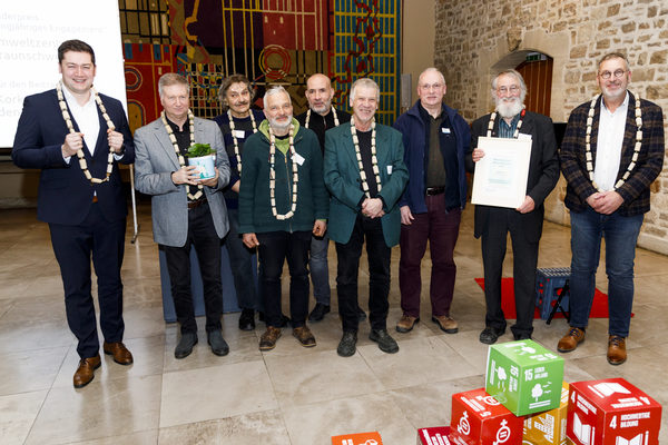 Die Preisträger, OB Kornblum und Stadtrat Herlitschke (Wird bei Klick vergrößert)