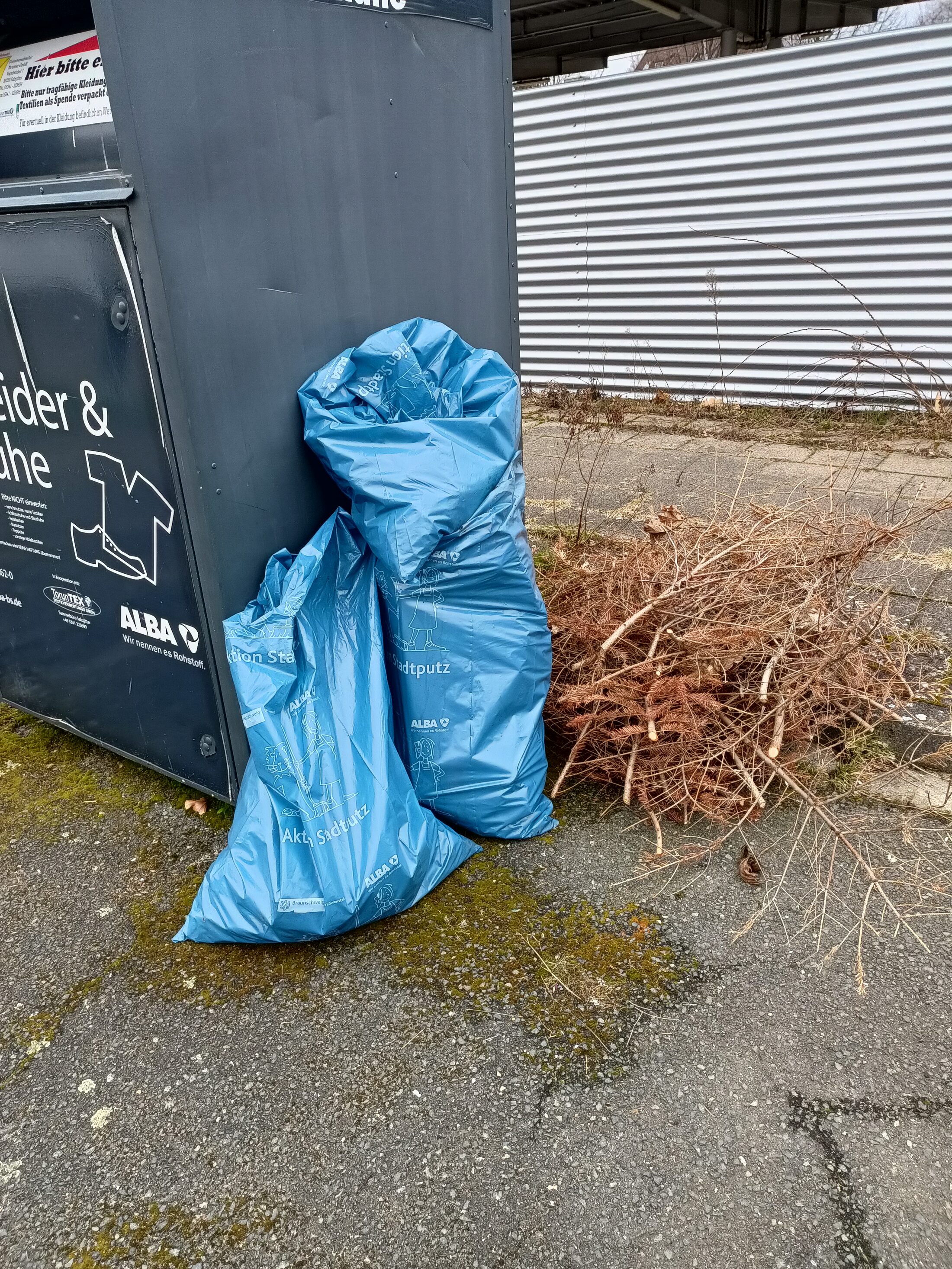 Auch in der Gegend Am weißen Kamp ist es jetzt schöner als zuvor. Da kam ordentlich was zusammen. (Wird bei Klick vergrößert)