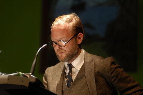 Gezeigt wird Christian Kracht, Preisträger des Wilhelm Raabe-Literaturpreises 2012.