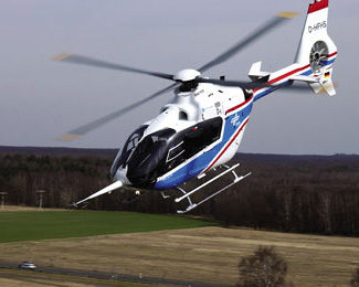 Foto 2: Forschungskompetenz aus Braunschweig: Der fliegende Hubschraubersimulator FHS ist ein in Europa einzigartiger Flugversuchsträger für die Erprobung innovativer Hubschrauber-Bordsysteme (DLR) (Wird bei Klick vergrößert)