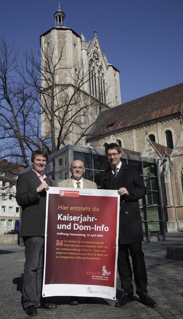 Die Betreiber der Kaiserjahr- und Dominfo (Wird bei Klick vergrößert)