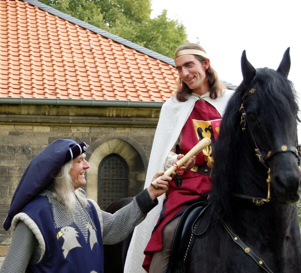 Manfred Angelov, Ritterbund Hartmann von Aue, Hendrik Becker als Kaiser Otto IV. (Wird bei Klick vergrößert)