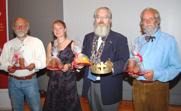 v.l.n.r.: Thomas Ostwald, Meike Buck, Prof. Dr. h.c. Gerd Biegel, Prof. Dr. Dr. Bernd Ulrich Hucker (Wird bei Klick vergrößert)