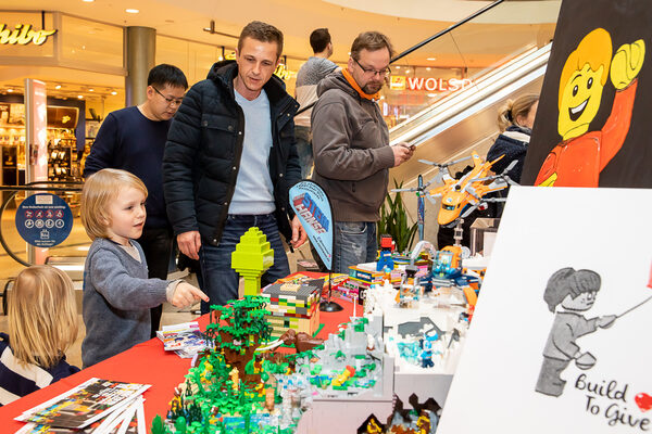 Die winterkunstzeit brachte abwechslungsreiche Kunst in den öffentlichen Raum – auch das „Steineland Harz+Heide“ war mit kreativ gestalteten Miniatur-Welten dabei. (Wird bei Klick vergrößert)