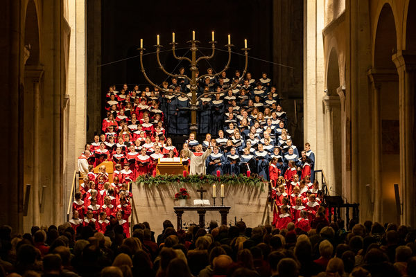 Höhepunkt des Kulturprogramms war die 14. Weihnachtskulturwoche im Dom St. Blasii. (Wird bei Klick vergrößert)