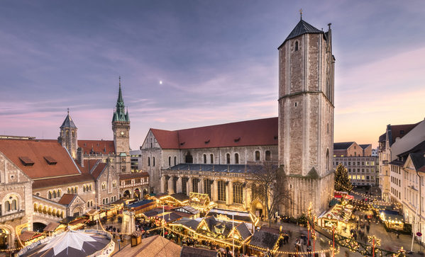 Mit der Weihnachtskulturwoche im Dom St. Blasii beginnt am 10. Dezember ein Höhepunkt des Musik- und Kulturprogramms in der weihnachtlichen Braunschweiger Innenstadt. (Wird bei Klick vergrößert)