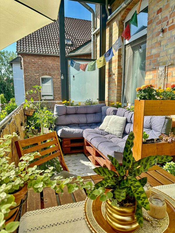 Das schönste Open Air Wohnzimmer besitzt Katharina Rother-Schönfeld. (Wird bei Klick vergrößert)