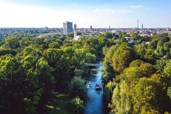 Beim FamTrip am 26. und 27. Juni präsentiert das Convention Bureau Braunschweig für einen Tag den MICE-Standort Braunschweig. Mit einem abwechslungsreichen Programm können die Teilnehmerinnen und Teilnehmer Braunschweigs besonderen Mix aus grüner Stadtnatur und Forschungsstandort hautnah kennenlernen. (Wird bei Klick vergrößert)