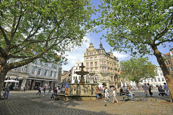 Braunschweig überzeugt vor allem mit vielfältigen Einkaufsmöglichkeiten und seiner historischen Innenstadt. (Wird bei Klick vergrößert)