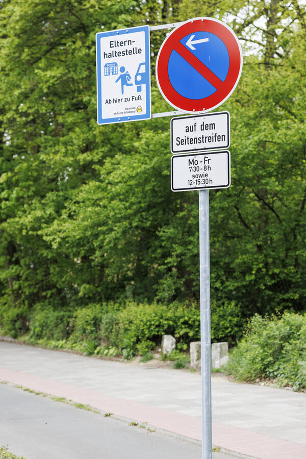 Schild "Elternhaltestelle" (Wird bei Klick vergrößert)