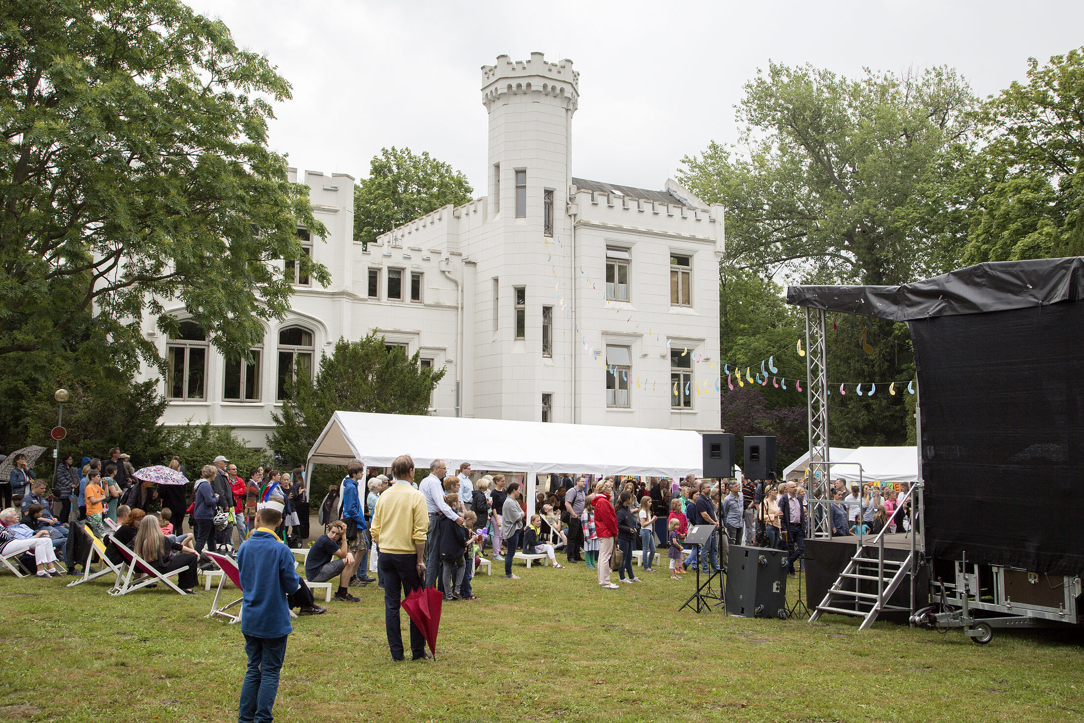 Sommerfes_2015_05.jpg (Wird bei Klick vergrößert)