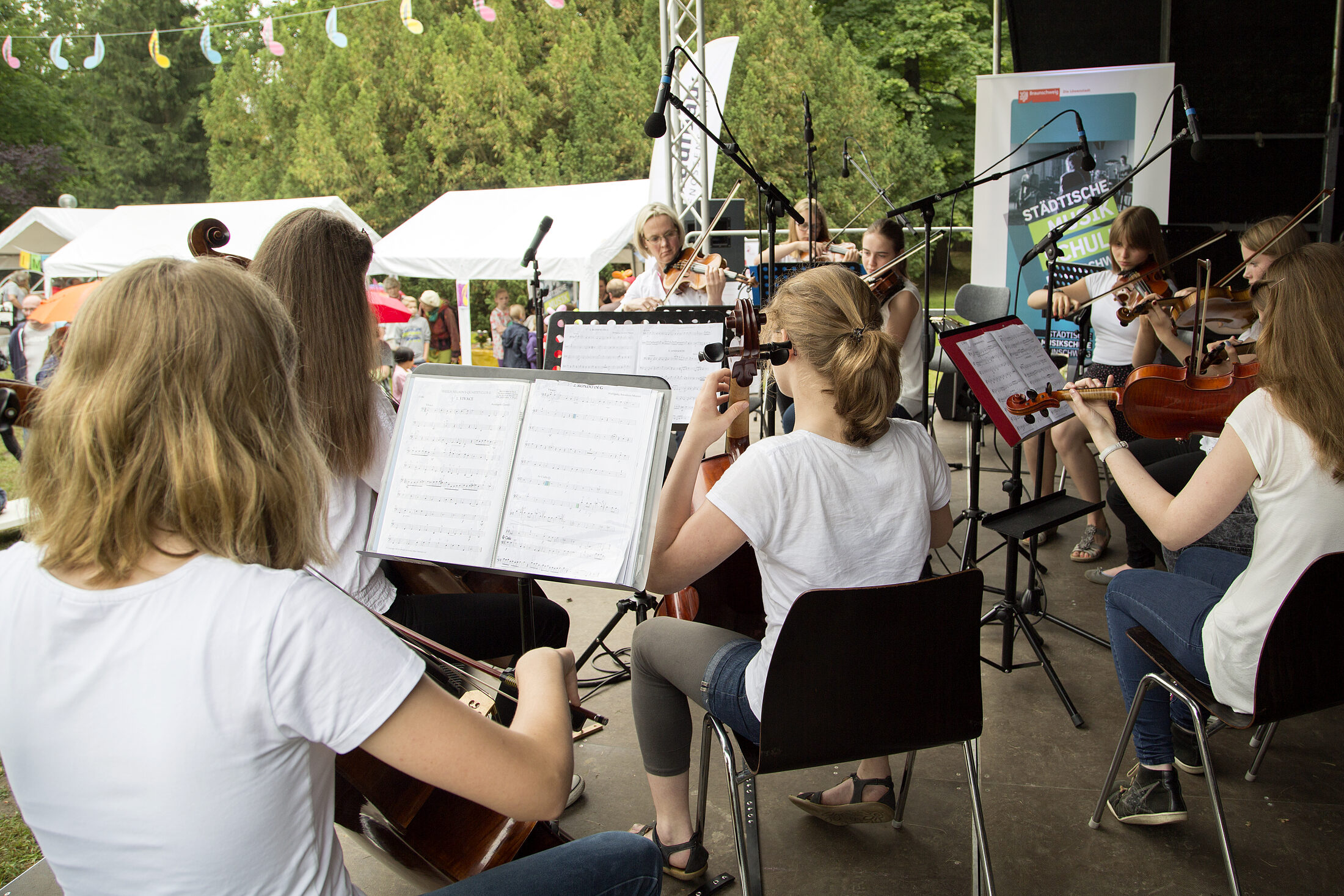 Sommerfes_2015_07.jpg (Wird bei Klick vergrößert)