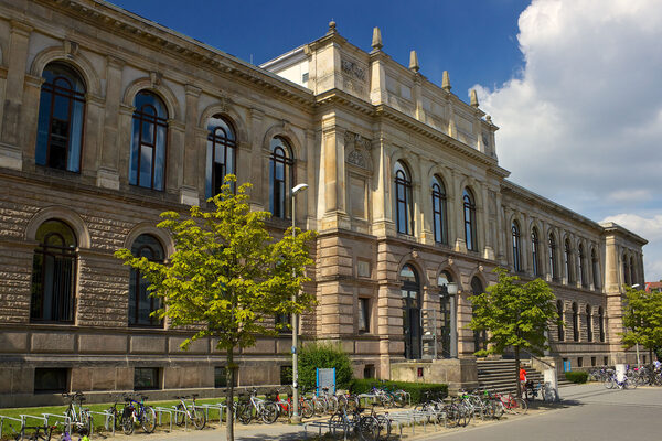 Technische Universität Braunschweig - Altbau (Wird bei Klick vergrößert)